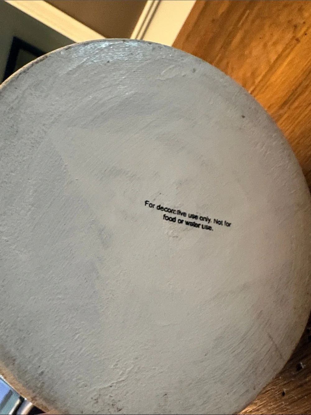 N/A white vase